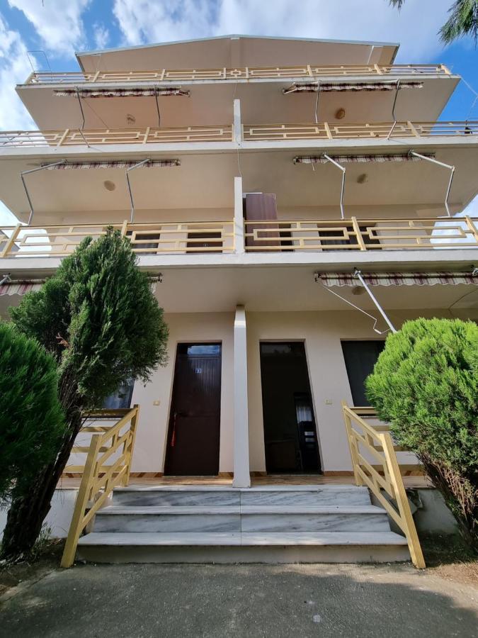 Roan Apartments Velipojë Esterno foto